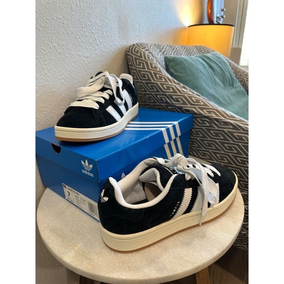 adidas Shoes - adidas Unisex Black & White Suede Campus Sneakers NWT (M7 / W8)